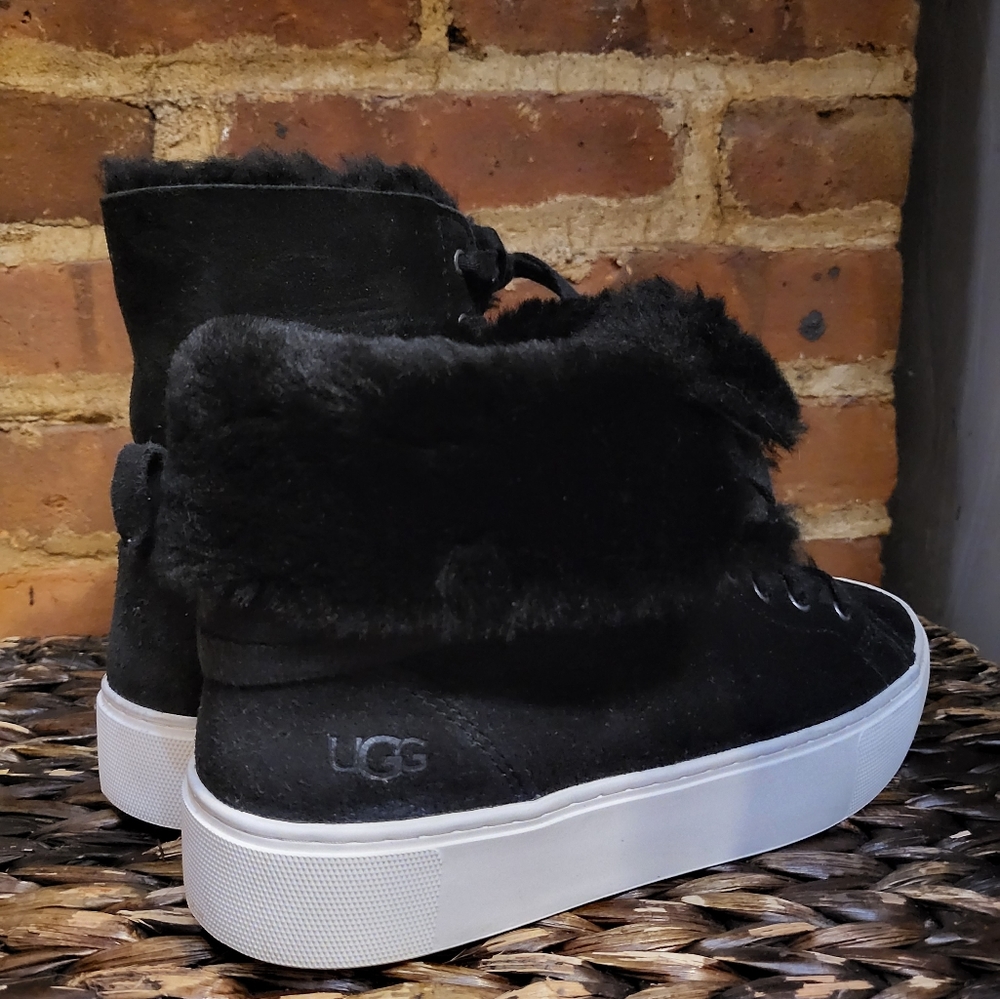 UGG BEVEN AMPHORA SNEAKERS-WOMEN'S 7.5